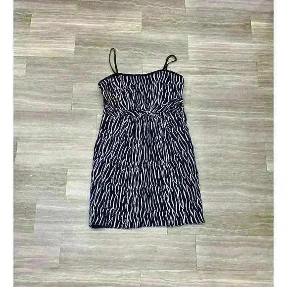 Versatile Blue & White Ruched Dress from Ann Taylor Loft - Size 14 - Picture 2 of 8